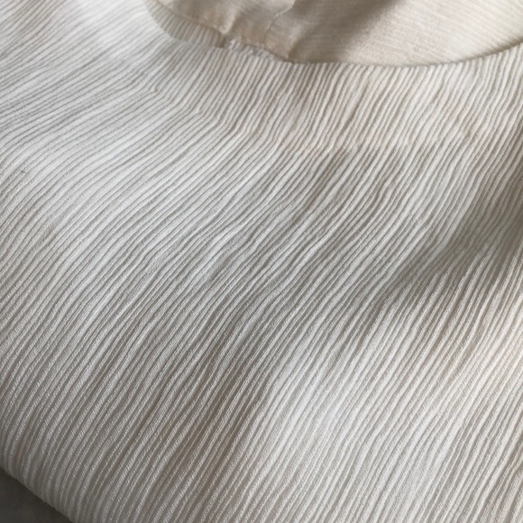 CLUB MONACO Top- Fits One Size Big - Picture 9 of 9